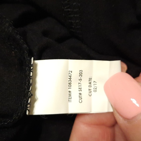 Torrid floral leggings. 370 - Picture 4 of 4